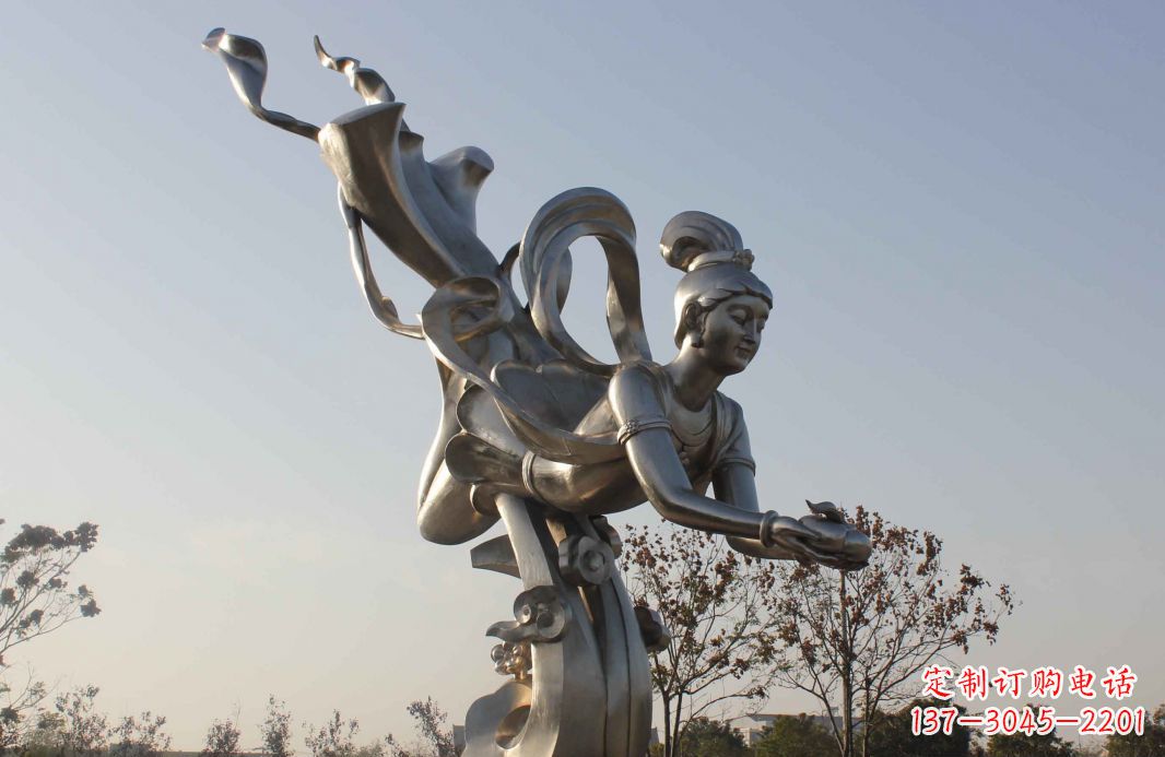 泸州蟠桃祈福精美不锈钢雕塑