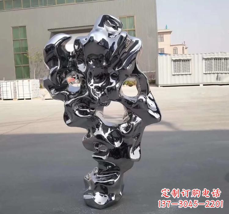 泸州太湖石雕塑精美的艺术瑰宝