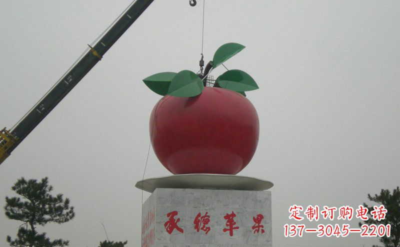泸州精致不锈钢苹果雕塑