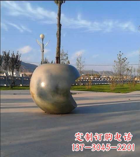 泸州不锈钢苹果雕塑艺术与现实的完美结合