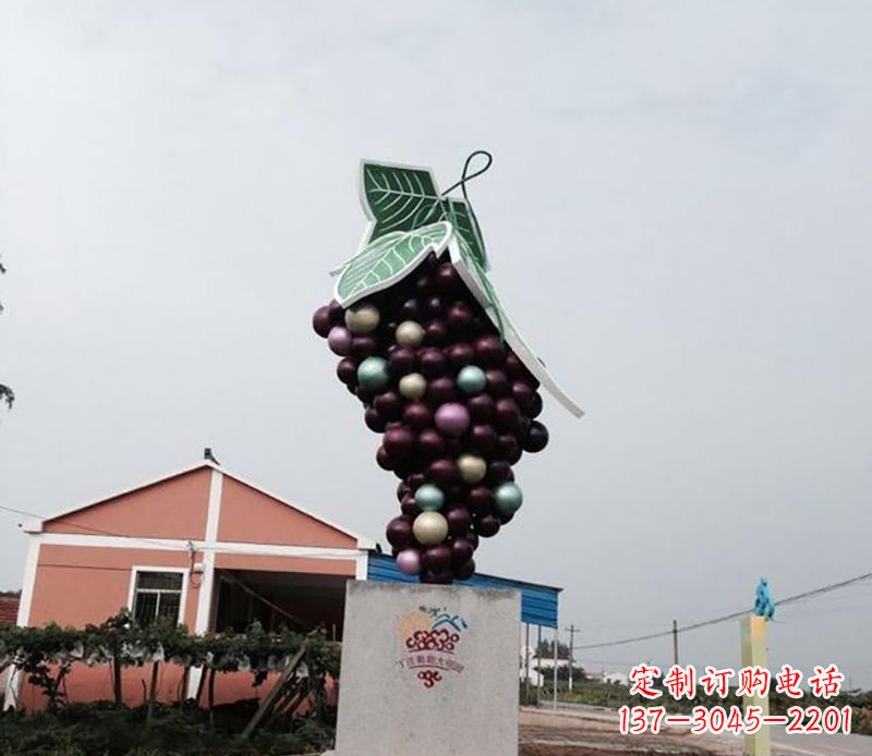泸州精美绝伦的不锈钢葡萄雕塑