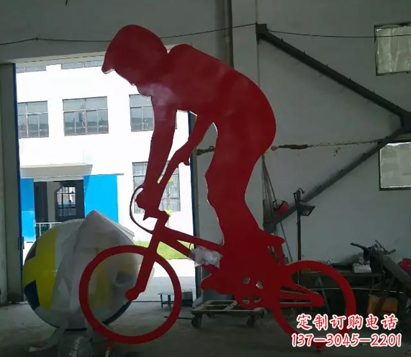 泸州不锈钢自行车雕塑激发自行车运动的热情