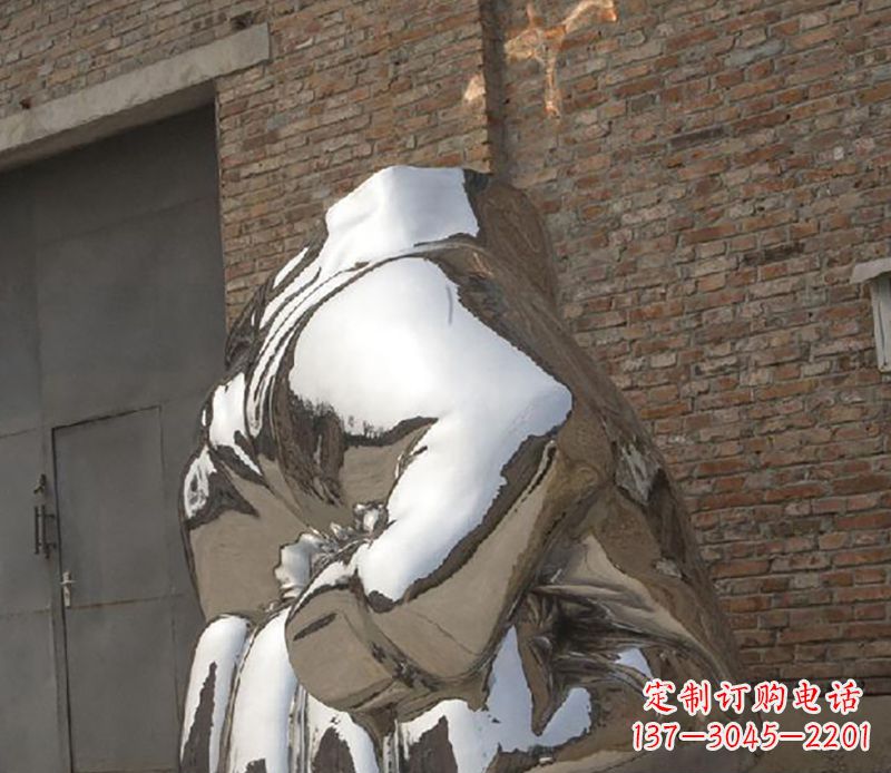 泸州不锈钢拳头雕塑