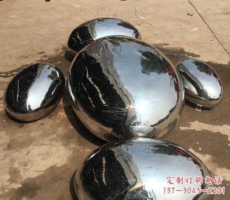 泸州精致灵动的不锈钢水滴雕塑
