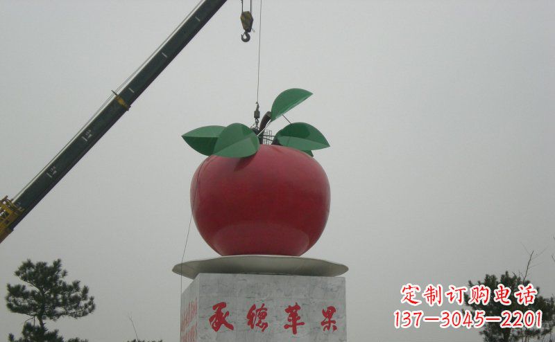 泸州不锈钢苹果雕塑艺术与美学的完美结合
