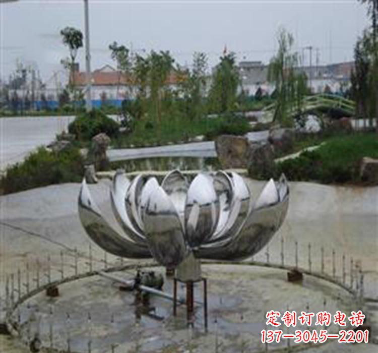 泸州不锈钢荷花雕塑营造美丽水景