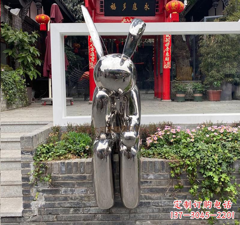 泸州不锈钢兔子雕塑精美的艺术作品