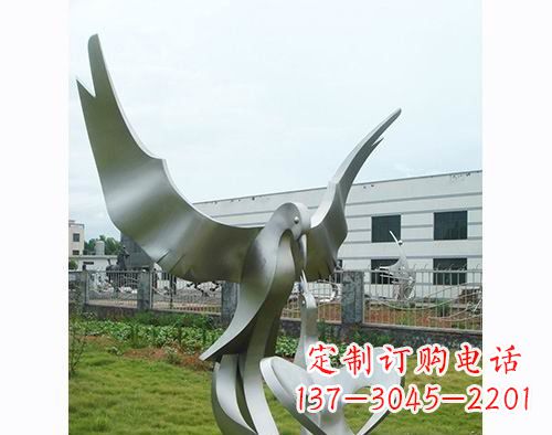 泸州面世的不锈钢动物雕塑