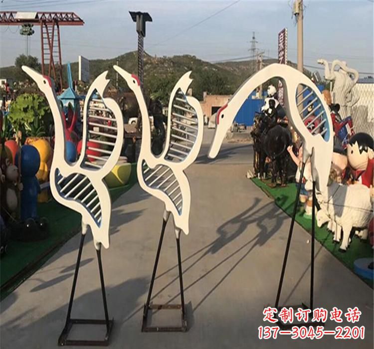 泸州精美不锈钢仙鹤雕塑