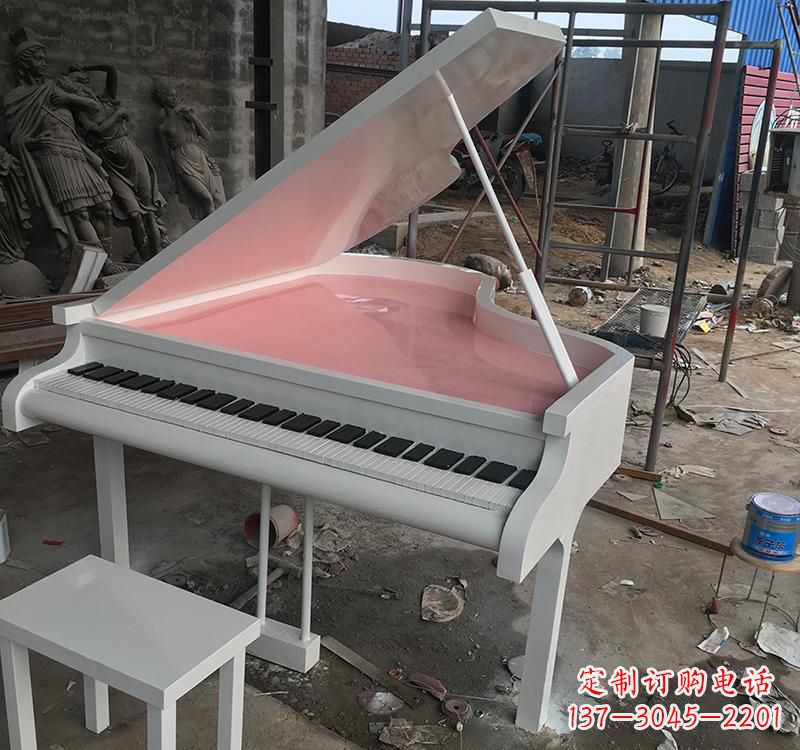 泸州不锈钢校园钢琴雕塑发出音乐的艺术