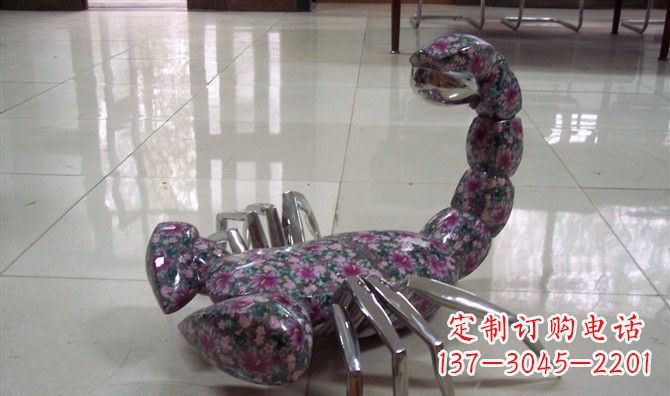 泸州不锈钢蝎子雕塑精美的装饰品