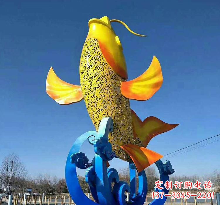 泸州不锈钢艺术鲤鱼雕塑艺术之美与生活之灵