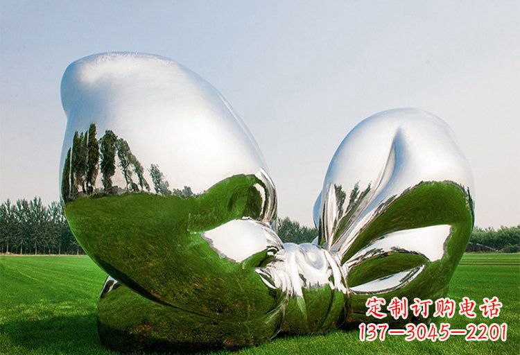 泸州艺术之美——不锈钢园林大型蝴蝶结雕塑