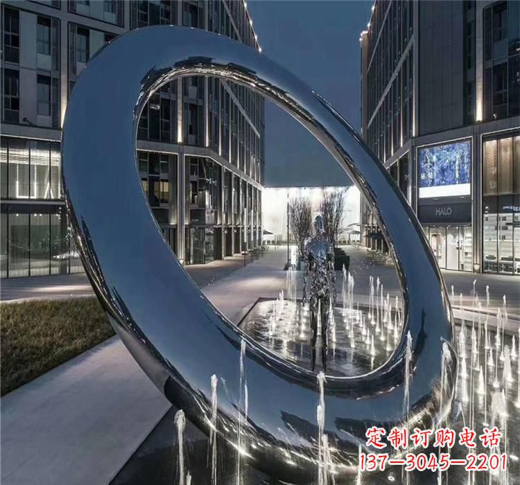 泸州圆环景观雕塑令人惊叹的视觉奇观