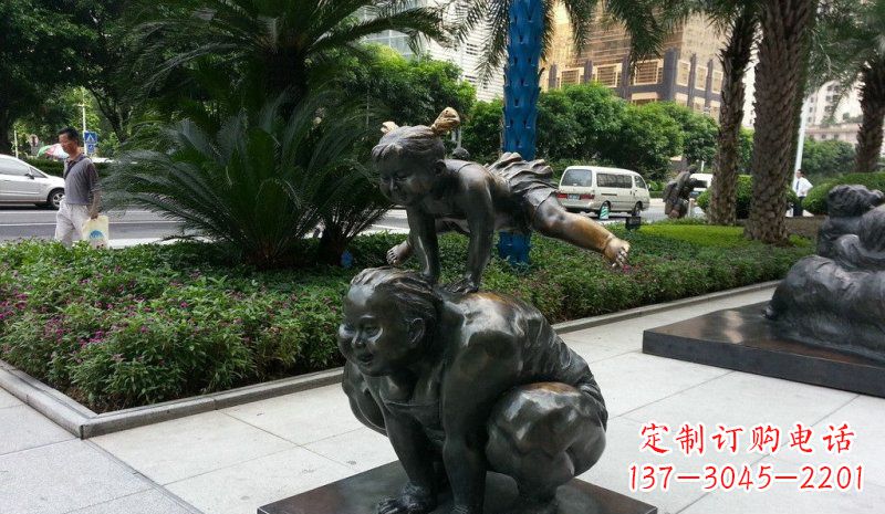 泸州精美山羊雕塑,点缀步行街