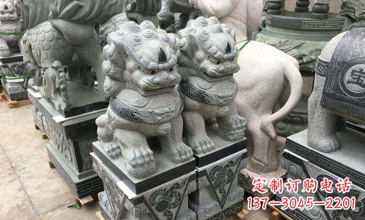 泸州瑞士狮子门口雕塑