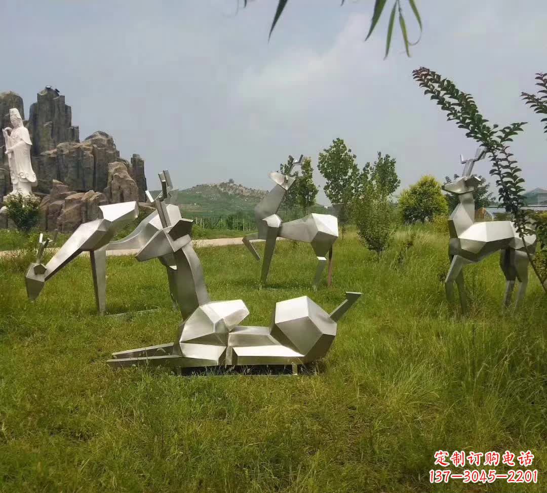 泸州不锈钢锻造的小鹿雕塑