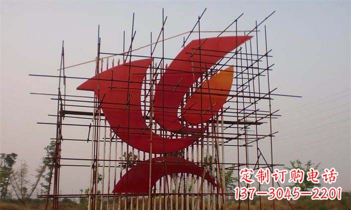 泸州城市和平鸽雕塑传递和平信息
