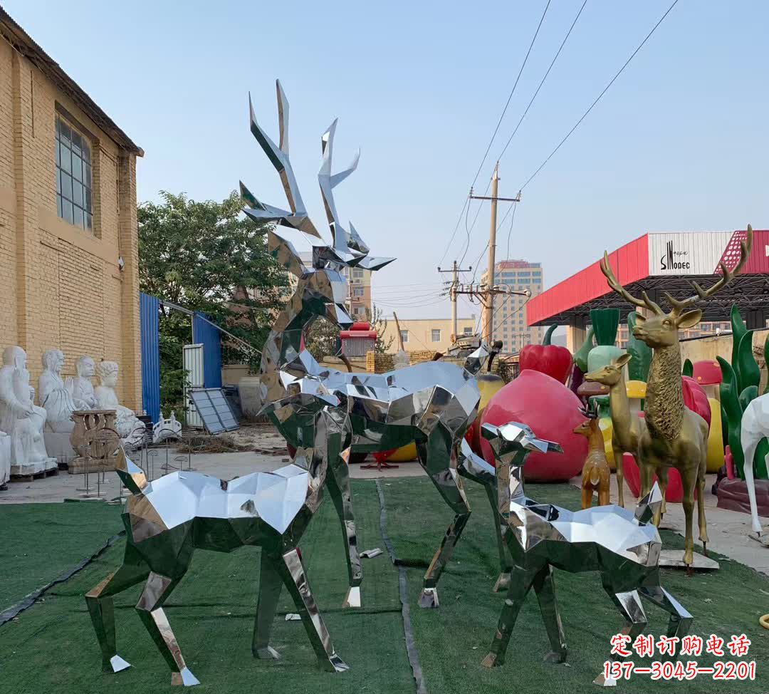 泸州梅花鹿雕塑一种独特的城市装饰