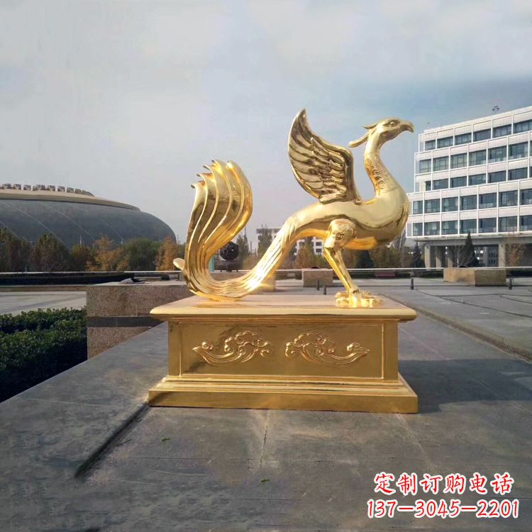 泸州城市广场的朱雀雕塑