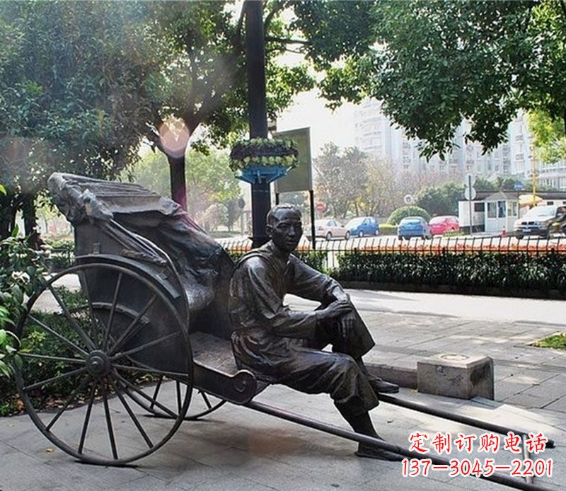 泸州城市接头黄包车夫铜雕——记录城市历史的缩影