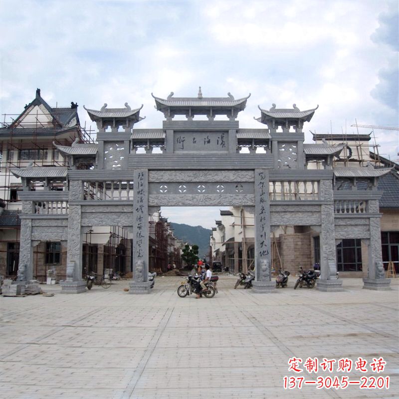 泸州五门石雕牌坊传承中国古典雕塑文化