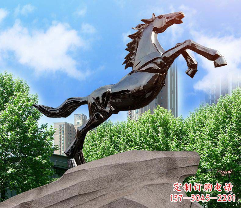 泸州镜面不锈钢奔马雕塑给城市增添灵气