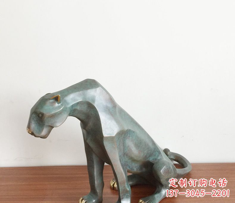 泸州抽象豹子动物铜雕