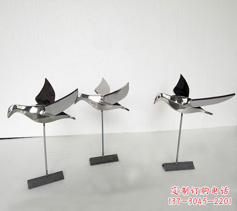 泸州抽象的展翅鸽子不锈钢插件公园草坪草丛动物雕塑