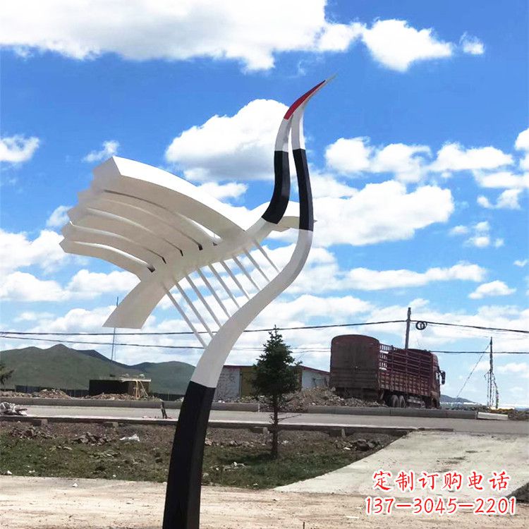 泸州抽象简单的不锈钢仙鹤景观雕塑