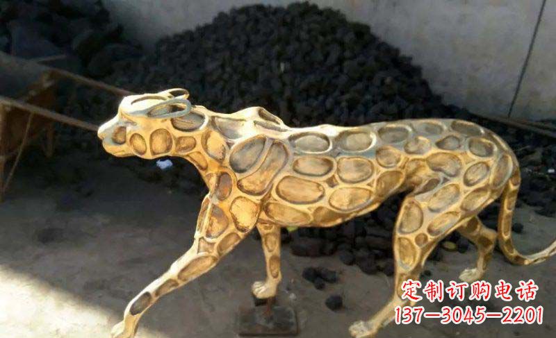 泸州雄健的豹雕塑
