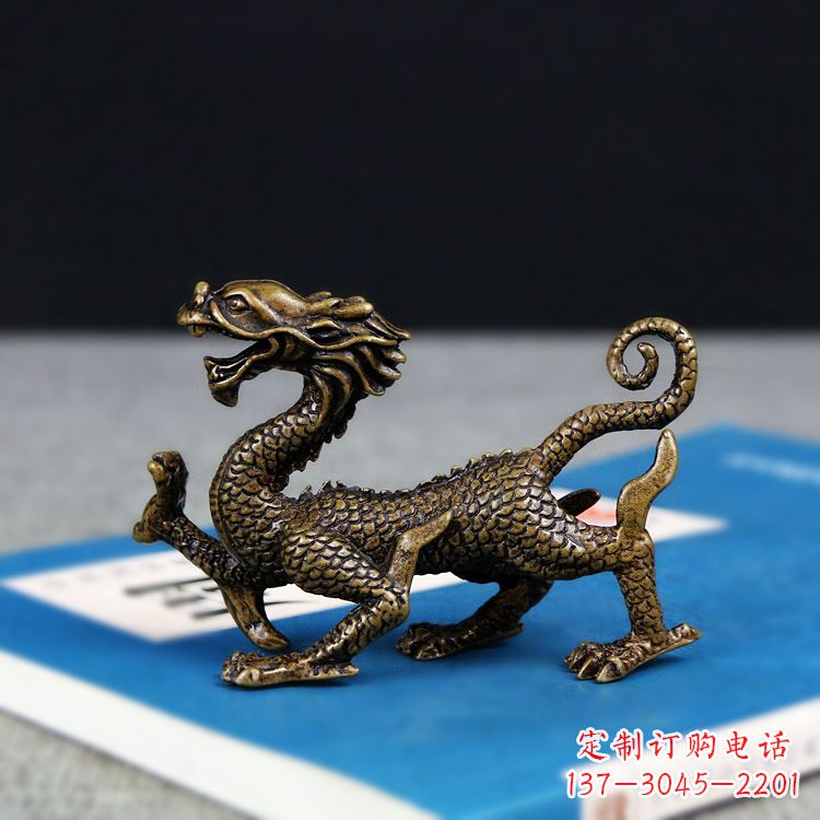 泸州青龙雕塑用纯铜熔铸而成