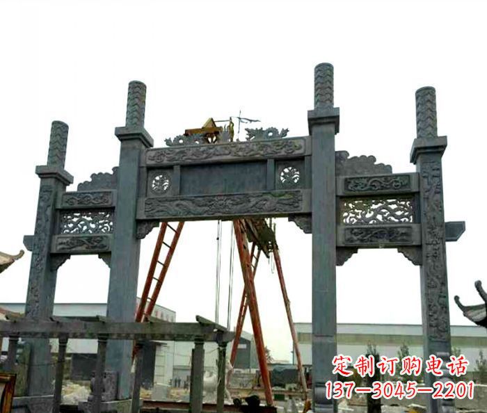 泸州村庄牌坊雕塑传承历史文化