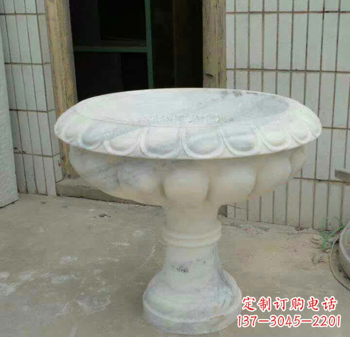 泸州大理石花盆雕塑精美绝伦,艺术风采