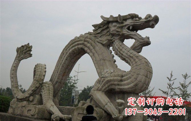 泸州大理石龙雕塑,象征着力量与尊贵