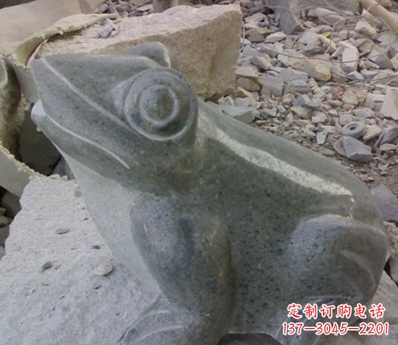 泸州大理石青蛙石雕-质感细腻引人注目