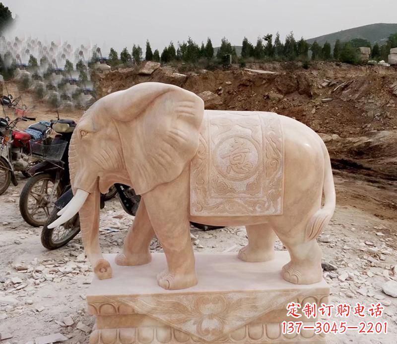 泸州优雅大象大理石雕塑