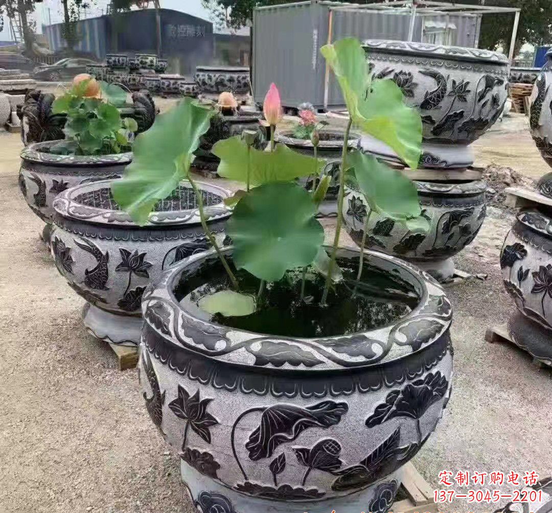 泸州精美大理石鱼缸雕塑