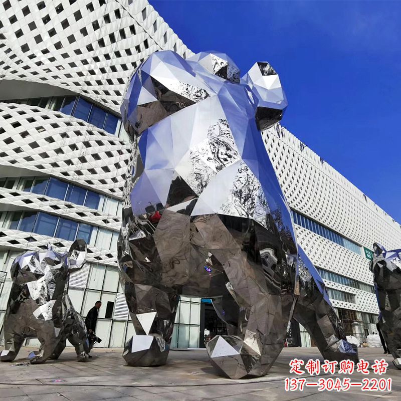 泸州优雅可爱的面部狗雕塑