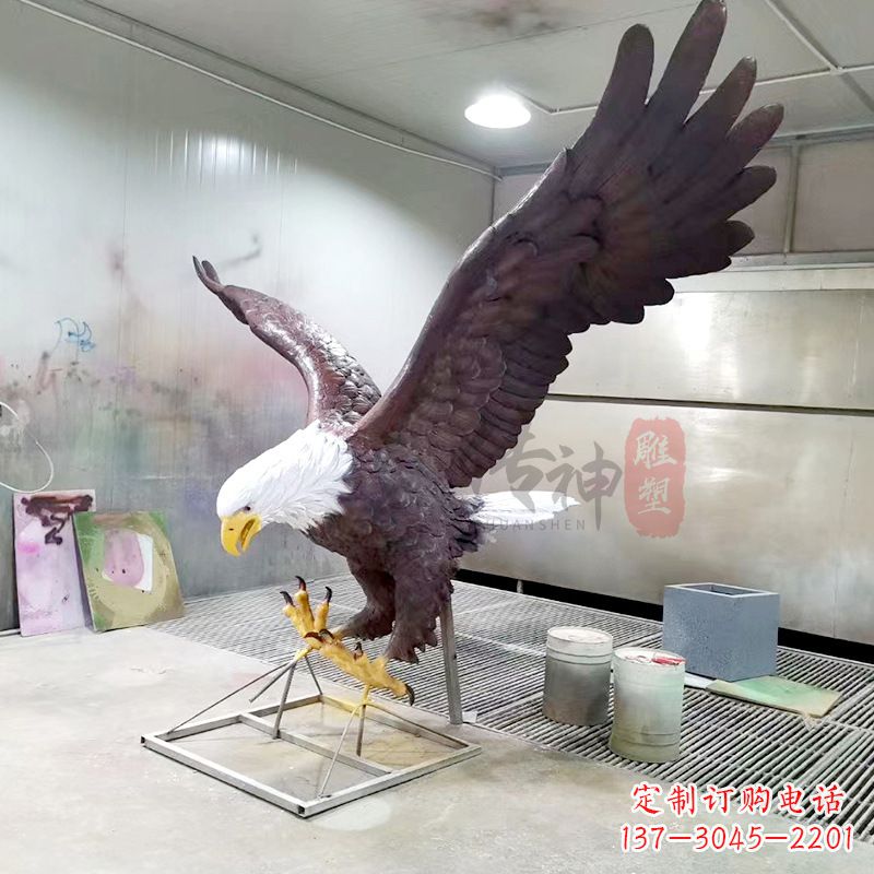 泸州优雅老鹰雕塑
