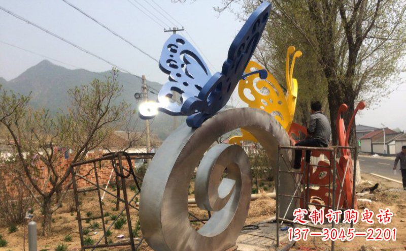 泸州优雅无比,不锈钢蝴蝶雕塑