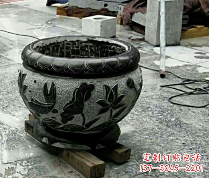 泸州精美仿古招财水缸石雕