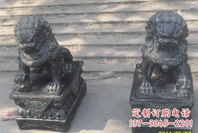 泸州仿古铸铜狮子雕塑