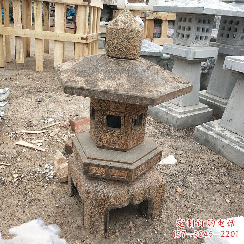 泸州古雅时尚仿古石灯笼雕塑