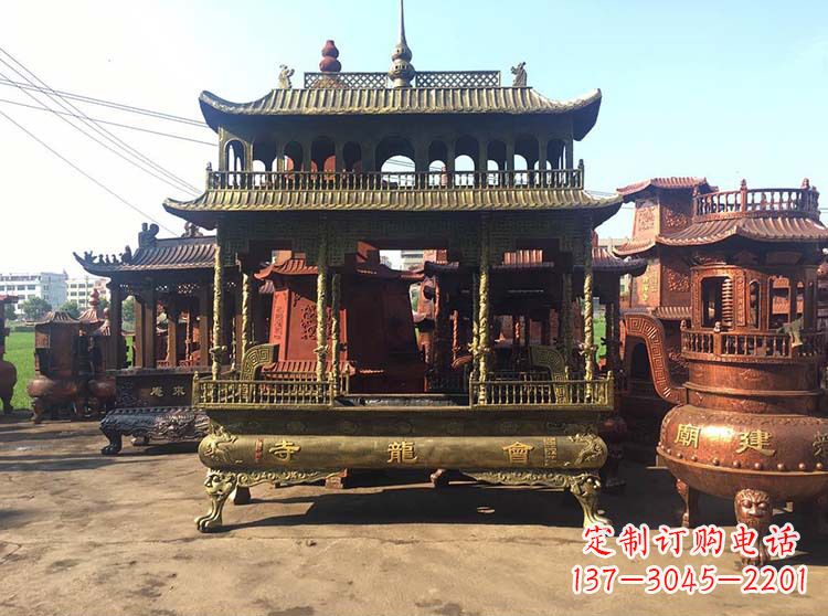 泸州高浮雕螭龙纹铜香炉