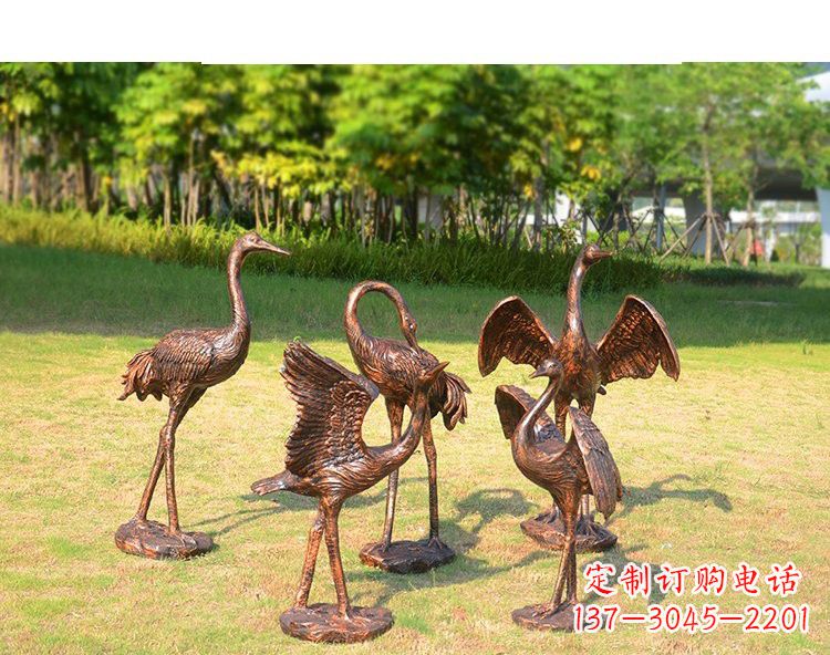 泸州仿铜钢玻璃摇头仙鹤雕塑