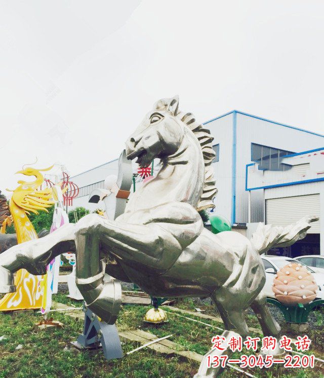 泸州产品名称优雅的不锈钢雕塑——奔马