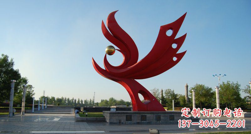 泸州凤凰雕塑——浓缩的美丽传统