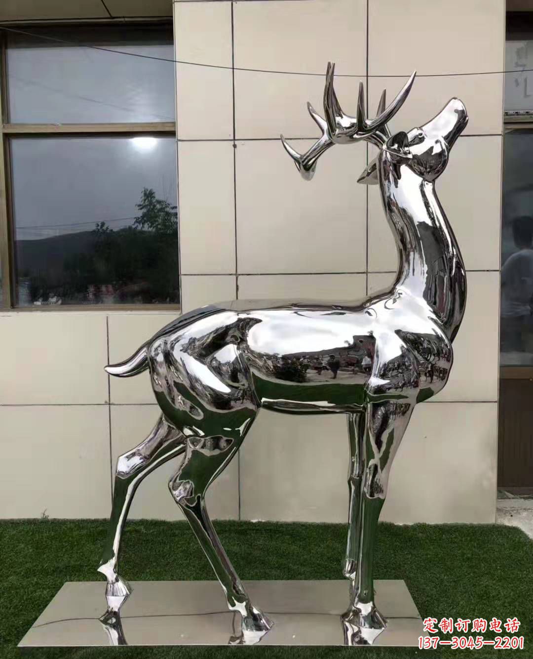 泸州不锈钢艺术品精美梅花鹿雕塑