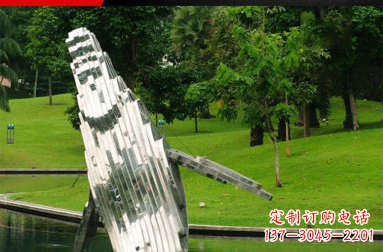 泸州温馨活泼的不锈钢动物企鹅雕塑